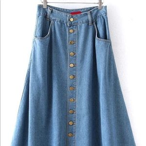 MOVING SALE// midi denim skirt